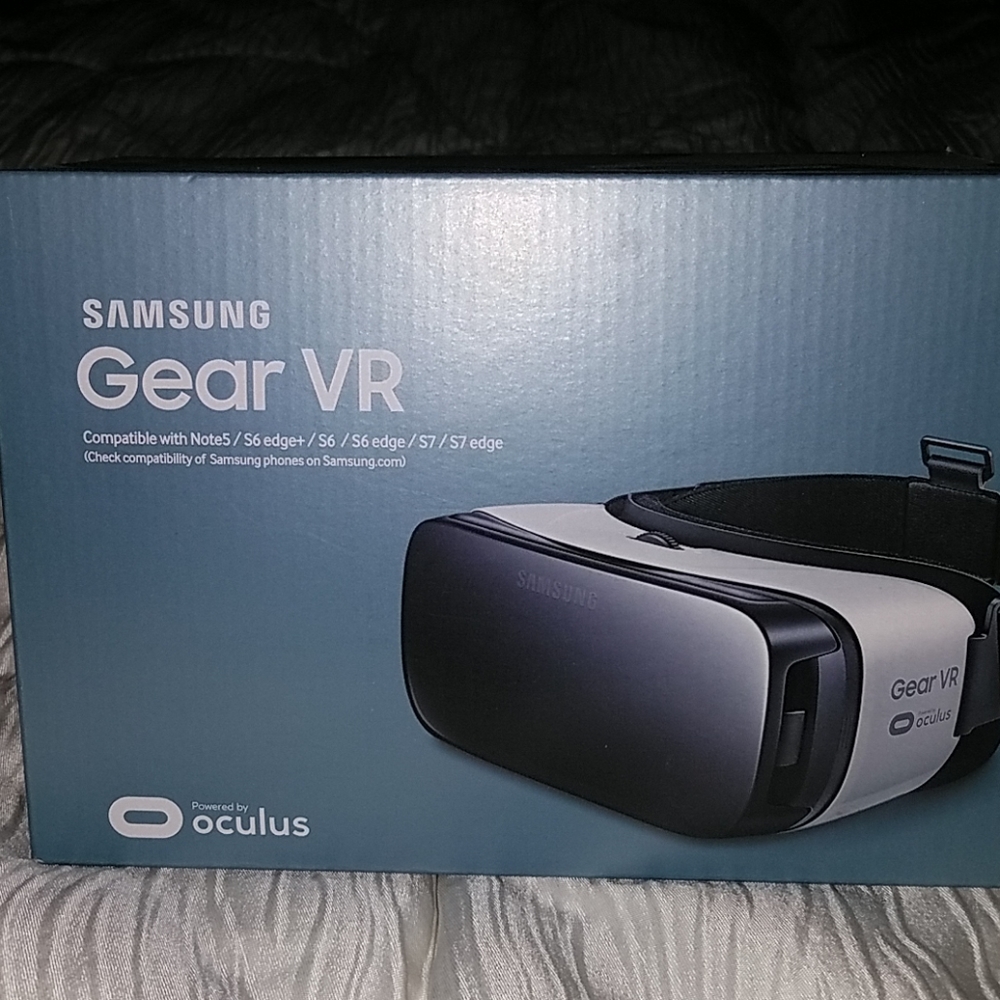 Virtual Reality goggles